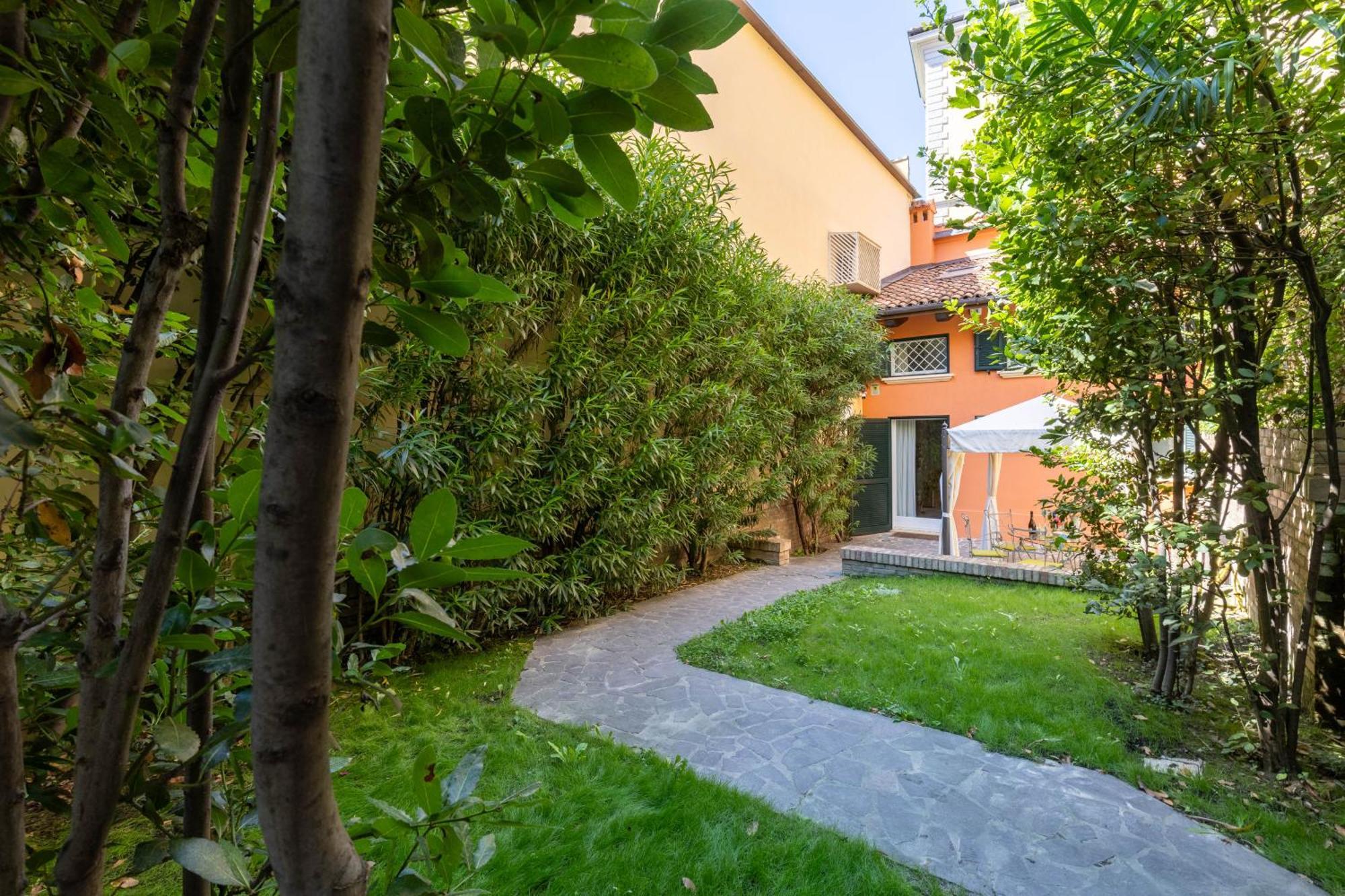Isaia Garden -Private Garden Spa Bath Bolognarooms Exterior foto