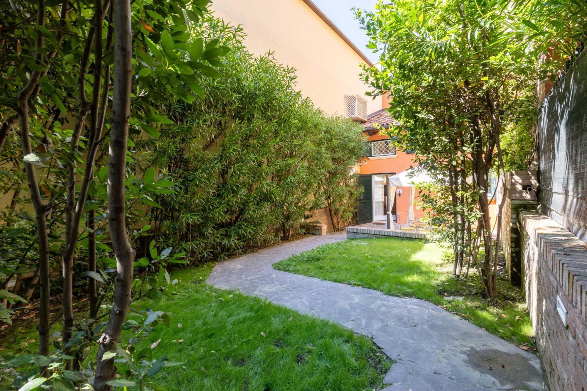 Isaia Garden -Private Garden Spa Bath Bolognarooms Exterior foto