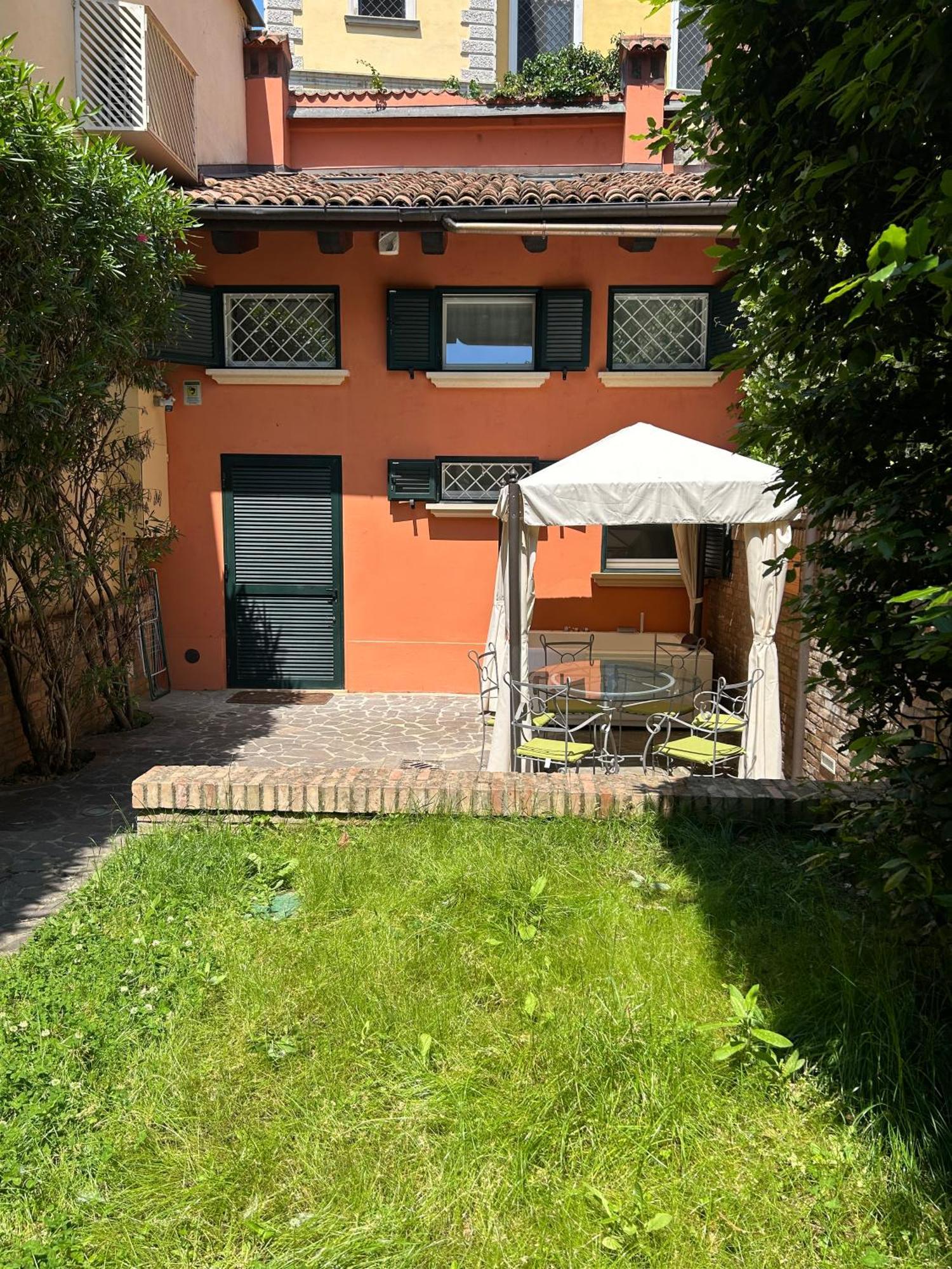 Isaia Garden -Private Garden Spa Bath Bolognarooms Exterior foto
